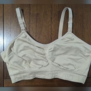 Kindred Bravely pumping/nursing bra